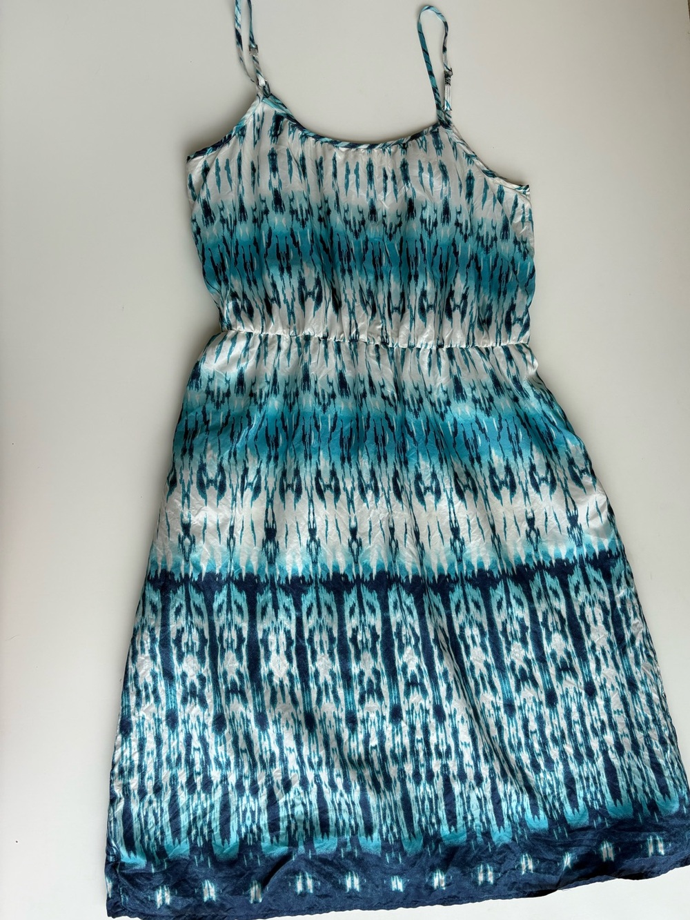 Banana Republic Teal and White Ombre Spaghetti-Strap Silk Dress w/lining. Sz M